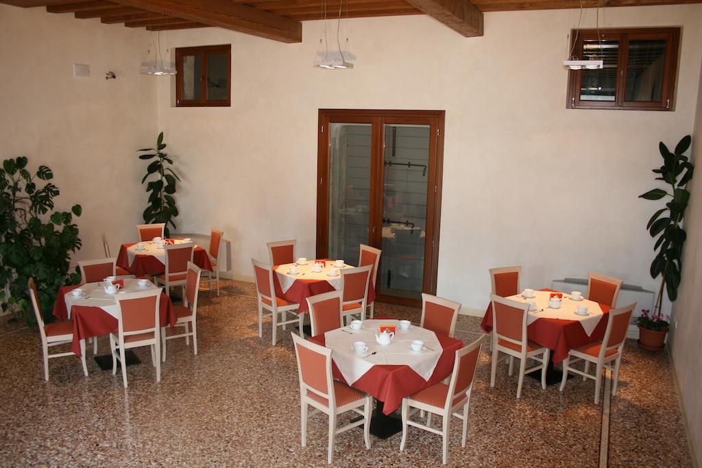 La Meridiana Crocetta del Montello ภายนอก รูปภาพ