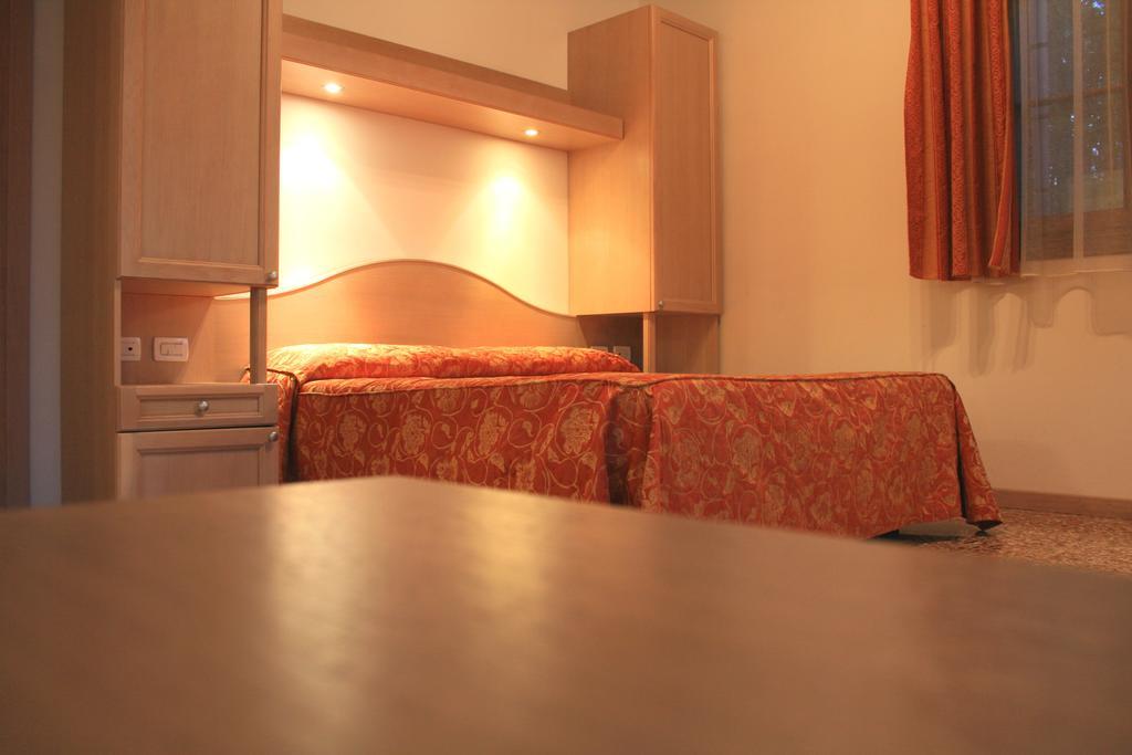 La Meridiana Crocetta del Montello ภายนอก รูปภาพ